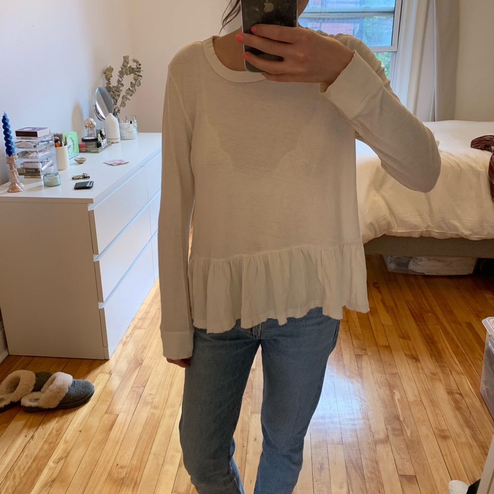 Long sleeve cream top